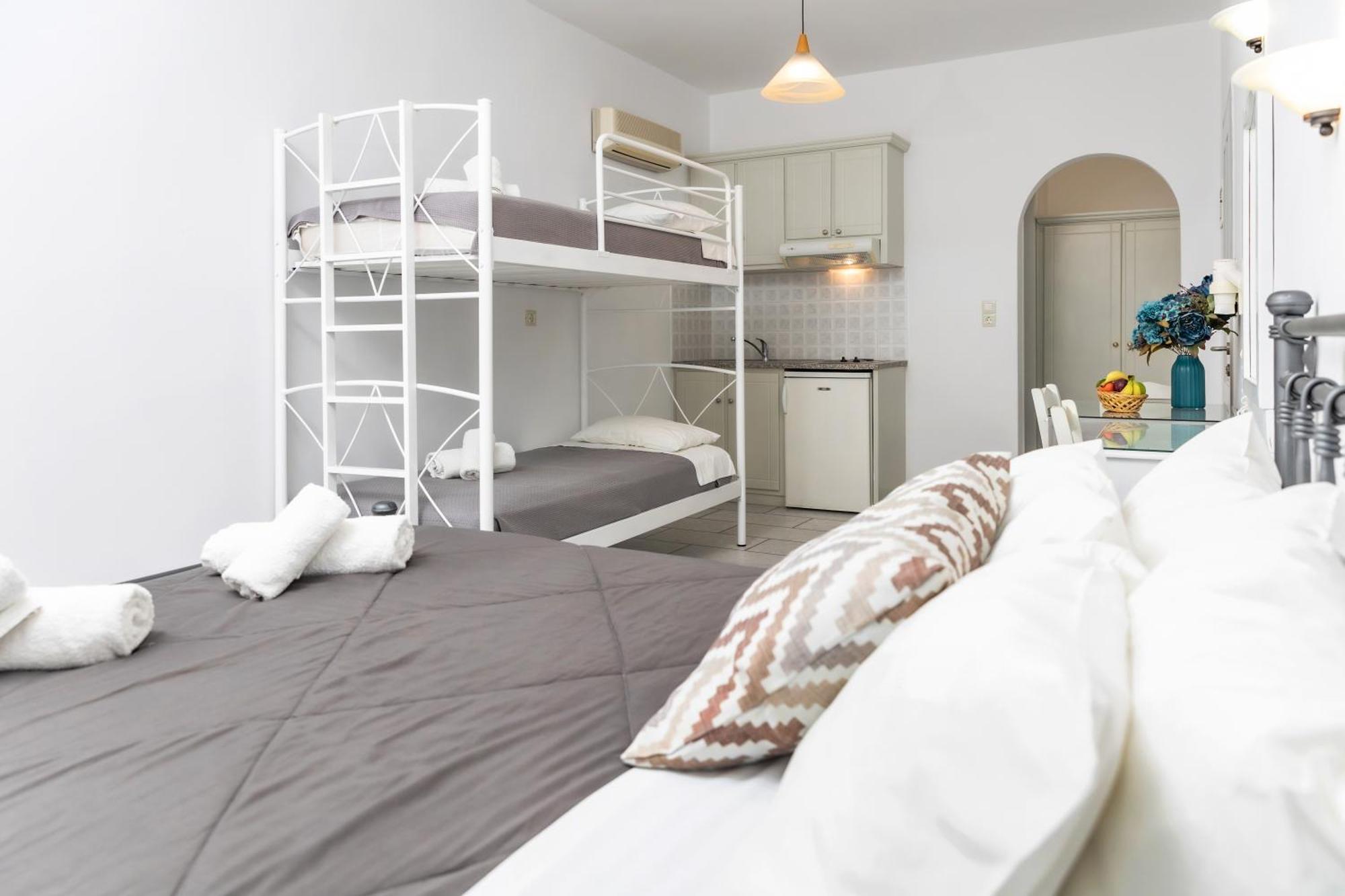 Depis Ebiria Appartement Naxos City Buitenkant foto