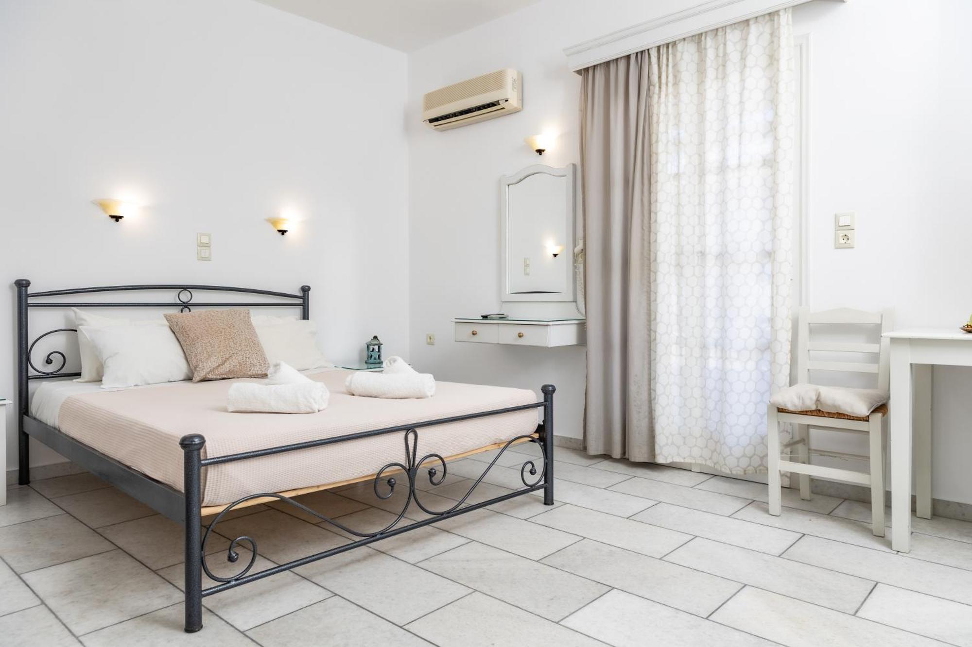 Depis Ebiria Appartement Naxos City Buitenkant foto