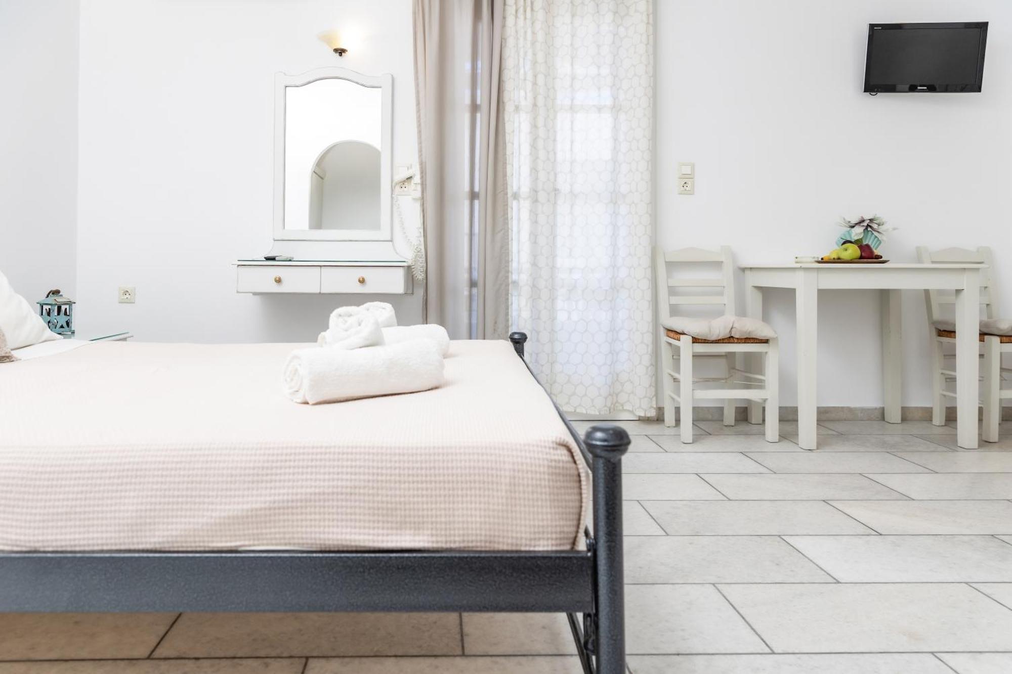 Depis Ebiria Appartement Naxos City Buitenkant foto